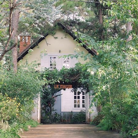 芒登大厦家庭旅馆 崑嵩市 外观 照片